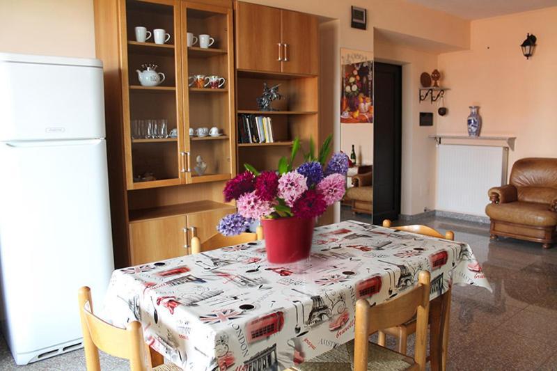 Riders Bed and Breakfast Alice Castello Esterno foto